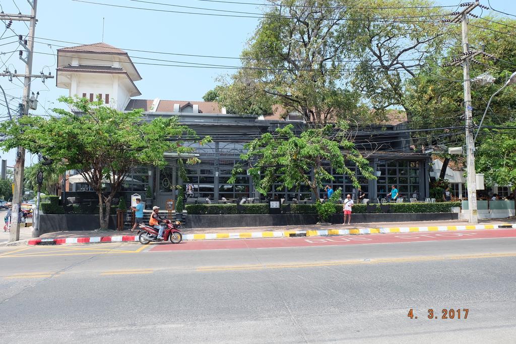 باتايا Piccolo Restaurant And Guest House المظهر الخارجي الصورة