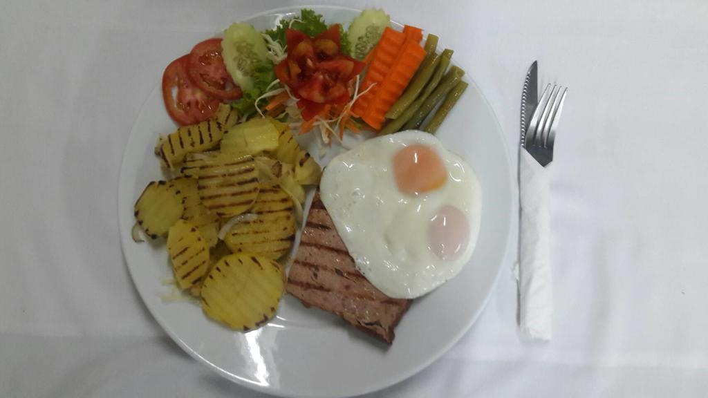 باتايا Piccolo Restaurant And Guest House المظهر الخارجي الصورة
